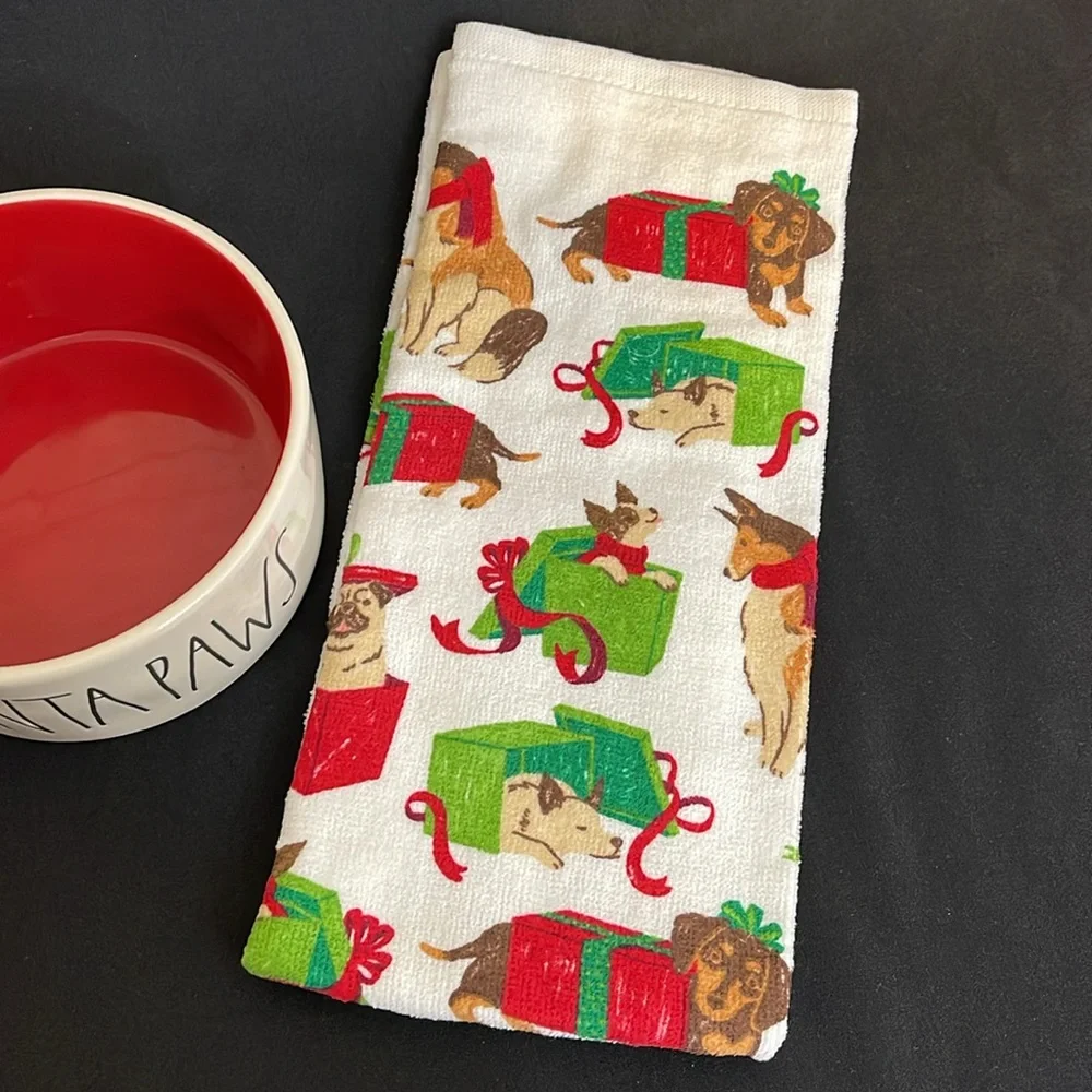 💸 Santa Paws Food/Water Bowl and Christmas Dog themed Kitchen Towel